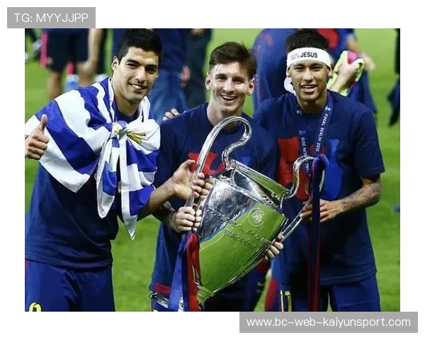 五大联赛最佳阵容出炉,新赛季巨星群星闪耀,绿茵场上的传奇再起