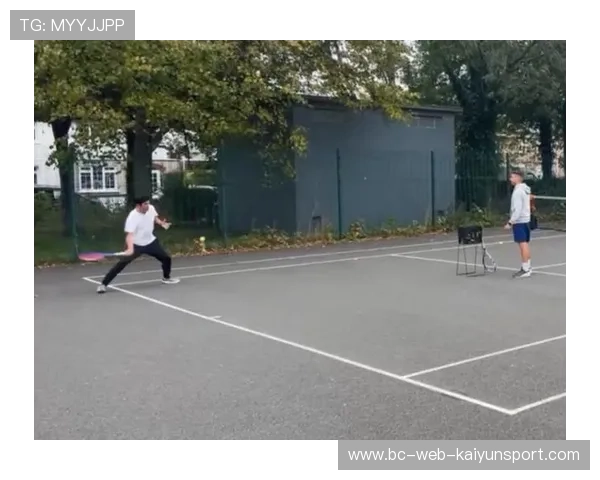 网球高手的“停顿步伐”成为教练新训练点